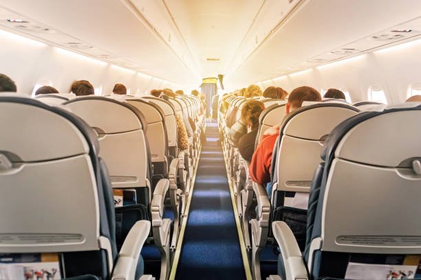 7 Ways How Travellers Should Be Considerate Towards Other Travellers During The Flight