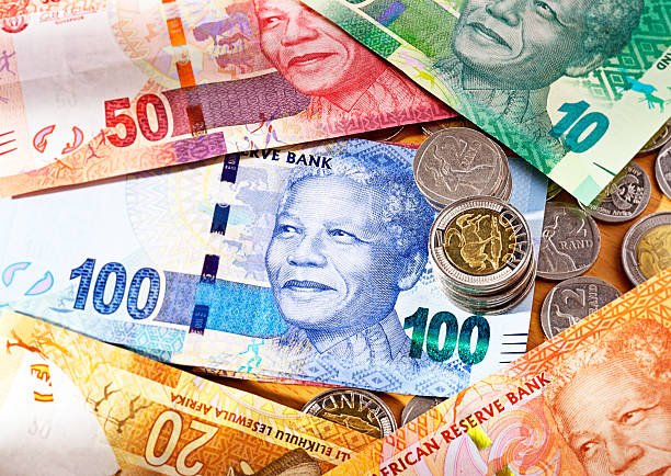 The Features used in Producing Banknotes to Prevent Counterfeiting in South Africa
