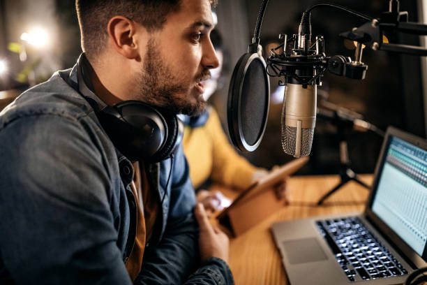 How to Become a Radio Newsreader in South Africa